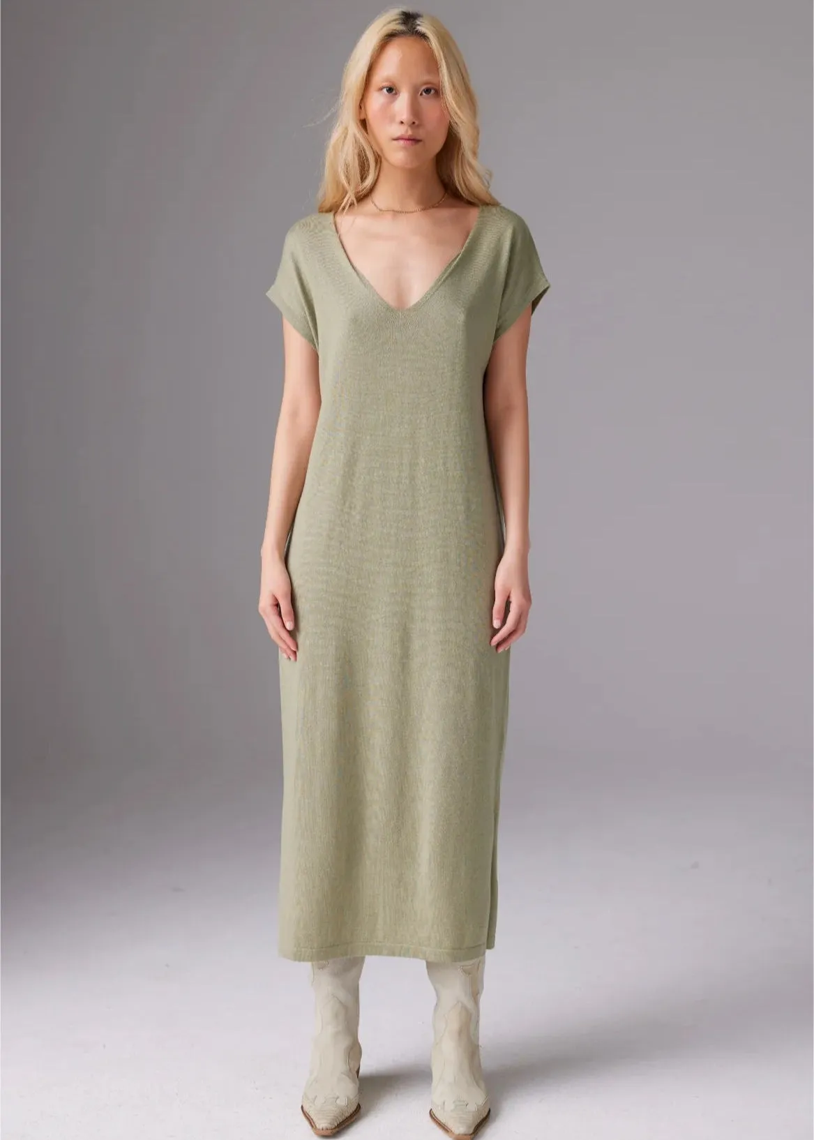 Colorush CSC Emilia V-Neck Maxi Dress