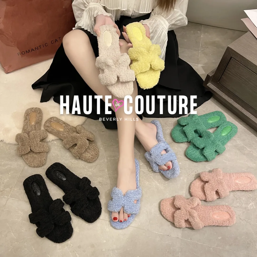 Cozy & Chic Faux-Fur Sherpa Slides