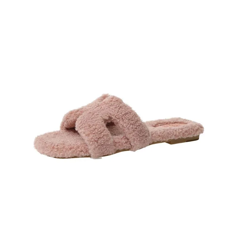 Cozy & Chic Faux-Fur Sherpa Slides