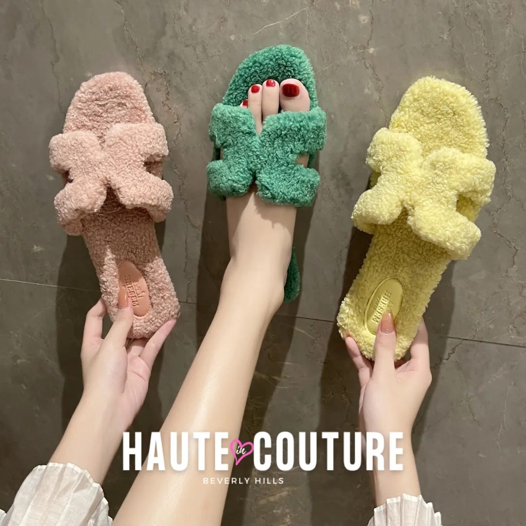 Cozy & Chic Faux-Fur Sherpa Slides