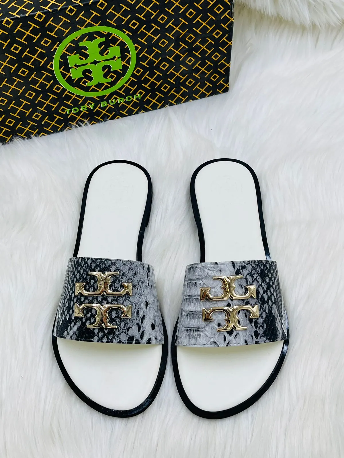 FEMALE SLIDES -64