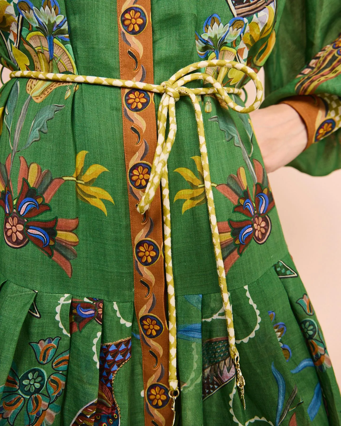 Georgina - Robe verte vintage en forme de paon