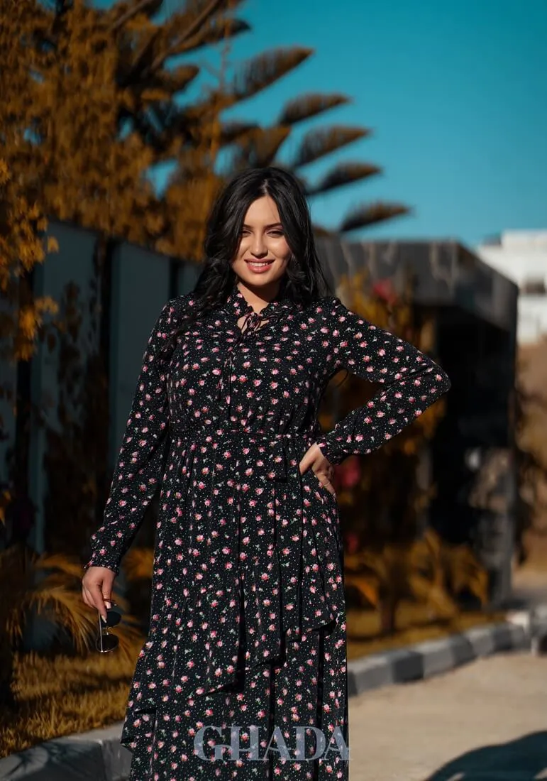 Robe longue en noir imprimée floral