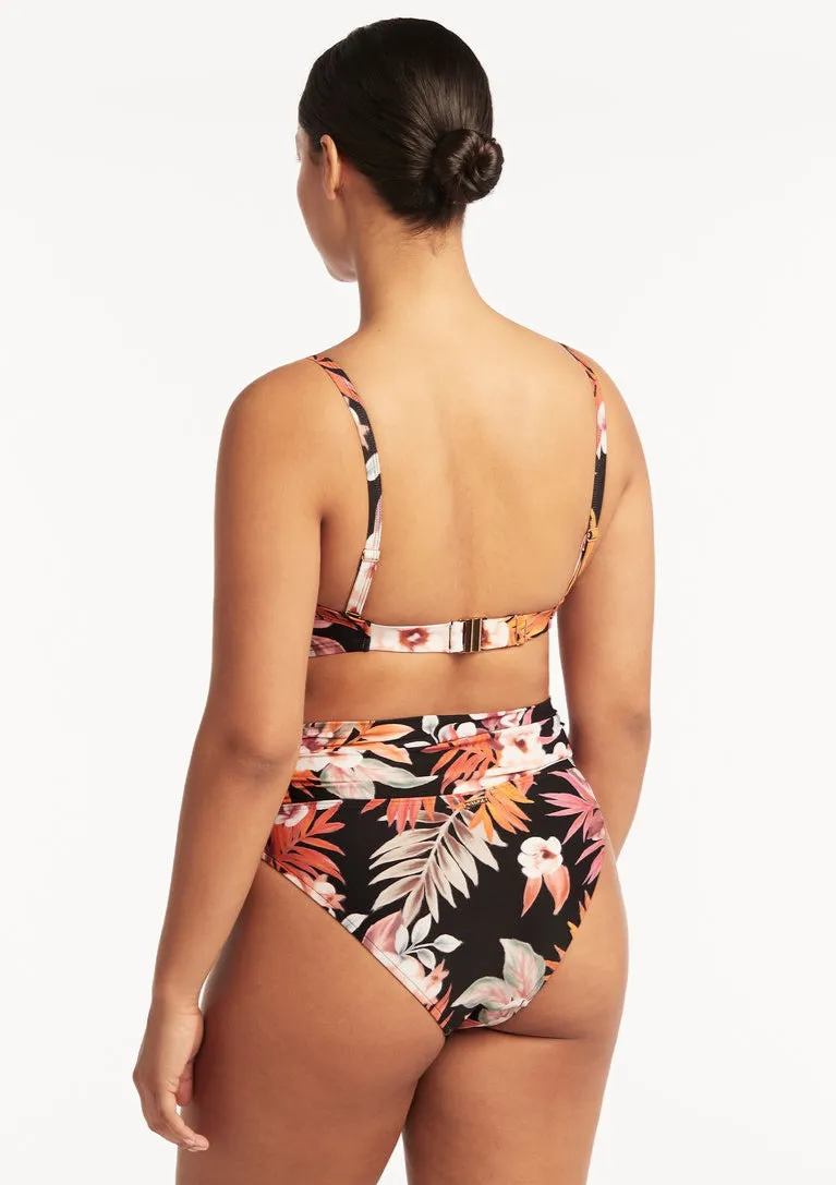 Sea Level Escape Twist Front DD/E Bikini Top
