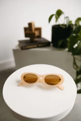 VENICE SUNGLASSES IN TRANSLUCENT BEIGE