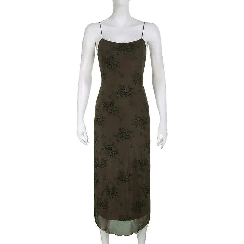 Verona - Robe vintage en dentelle florale avec superposition transparente