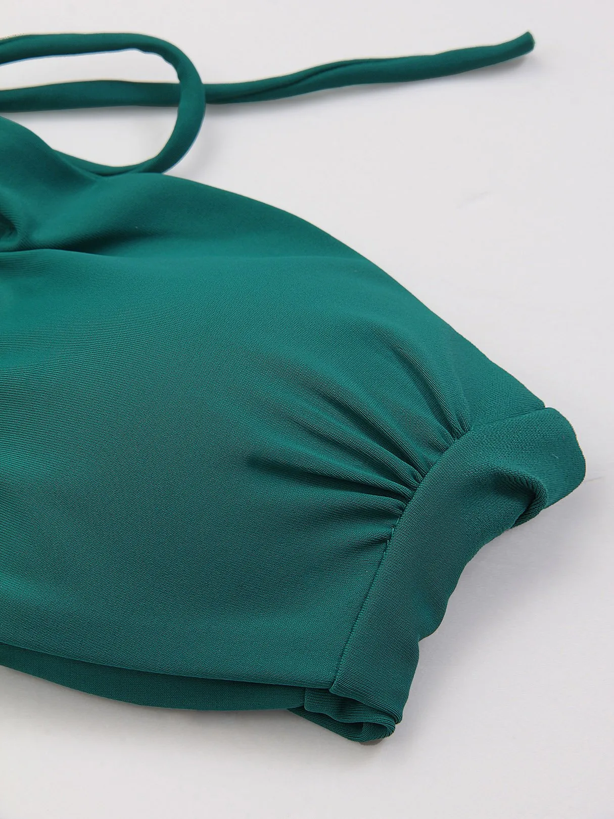 Wholesale Green Halter Sleeveless Hollow Lace-Up Bodycon Two Piece Bikinis
