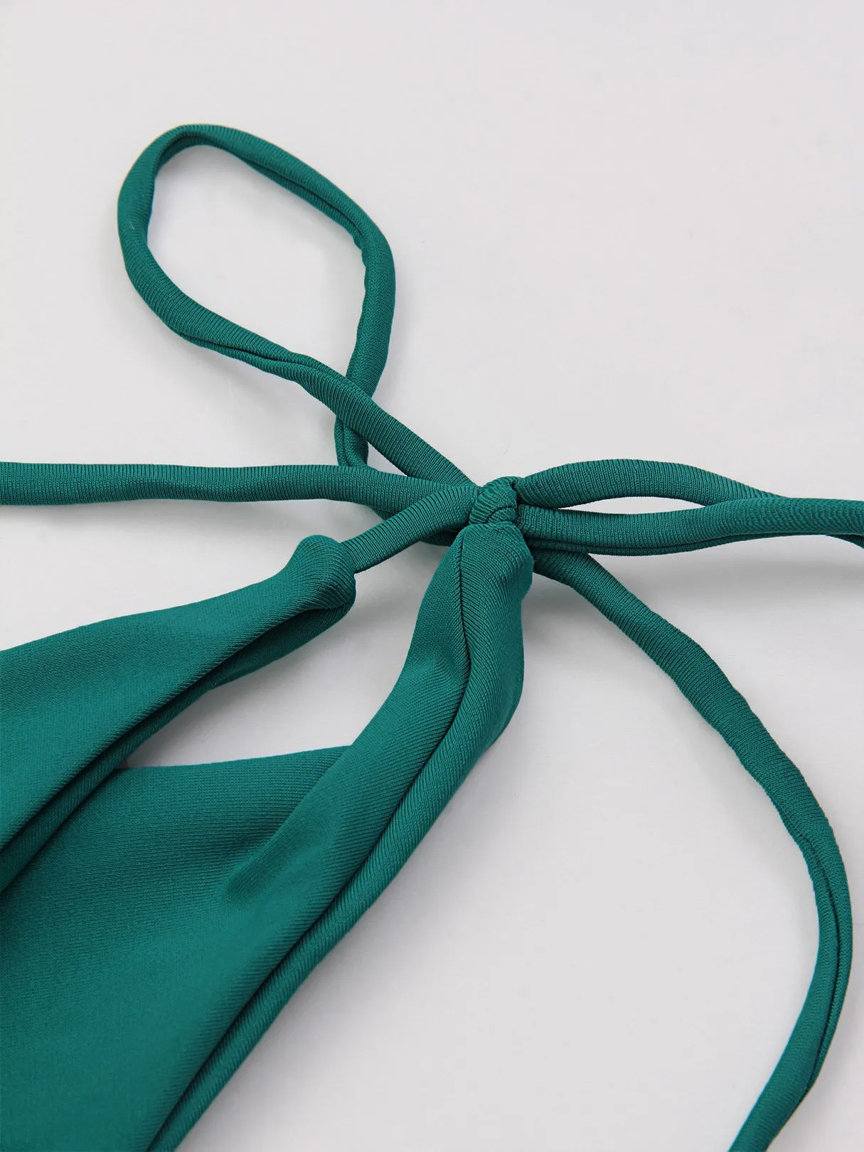 Wholesale Green Halter Sleeveless Hollow Lace-Up Bodycon Two Piece Bikinis